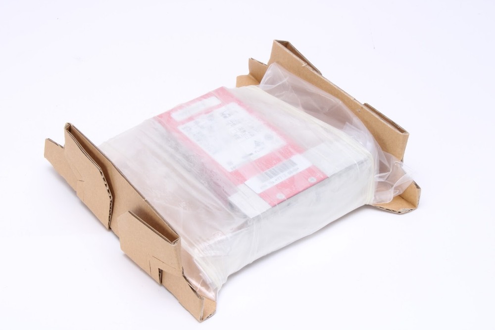 Horiba SEC-Z514MGX Mass Flow Controller - New Open Box