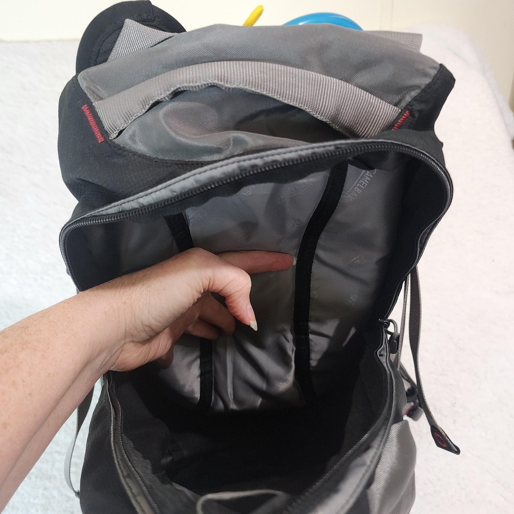 CamelBak Cloud Walker Hydration Pack Backpack Black Gray w/ Reservoir Bladder