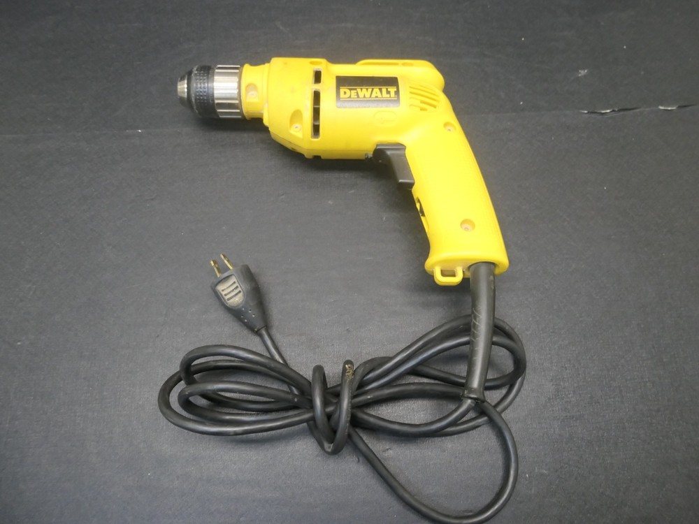 Dewalt DW106 Corded Electric 3/8" Variable Speed Drill