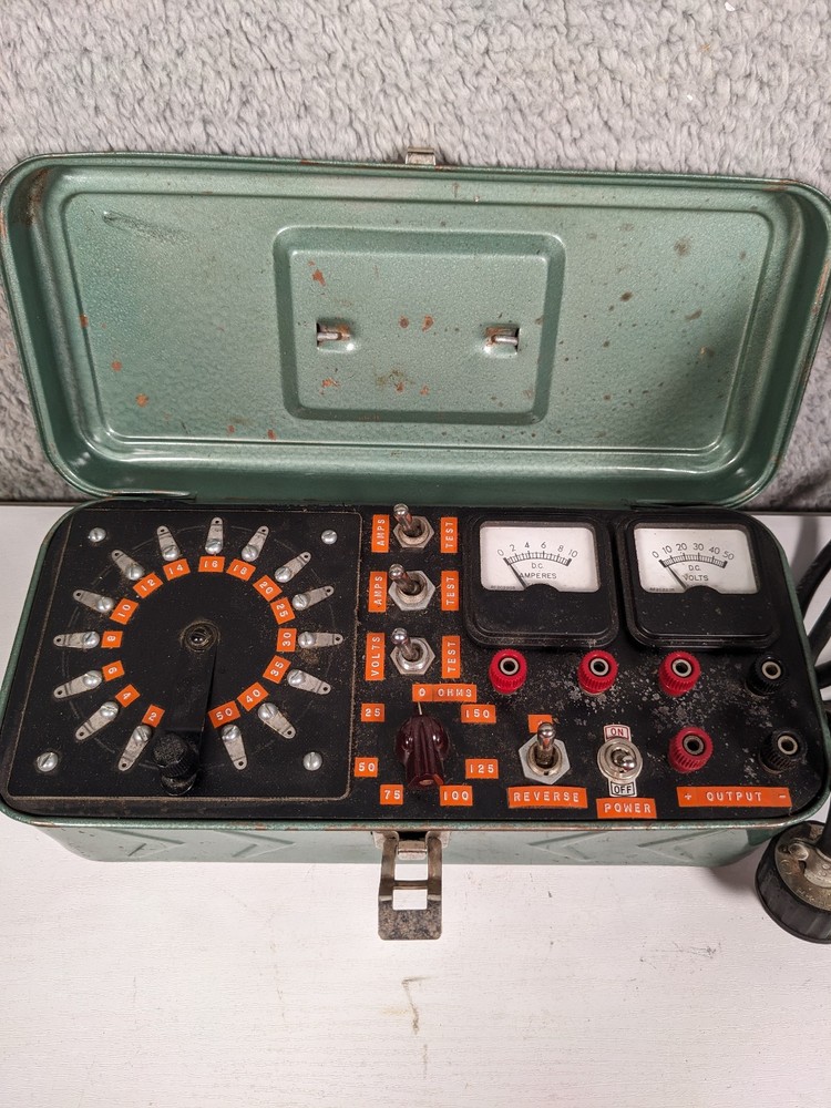 Vintage Toolbox Voltage Volts Ampres Tester
