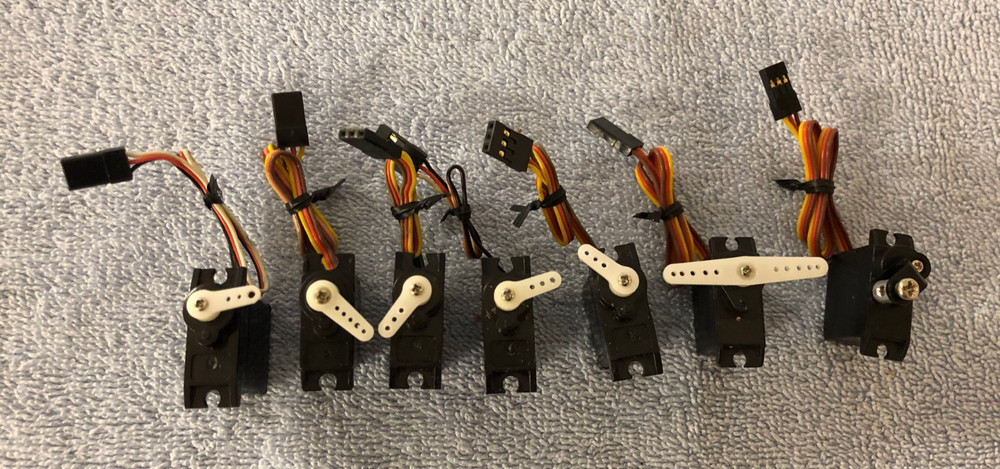 7ea Micro Servos With Universal (JR) type connectors