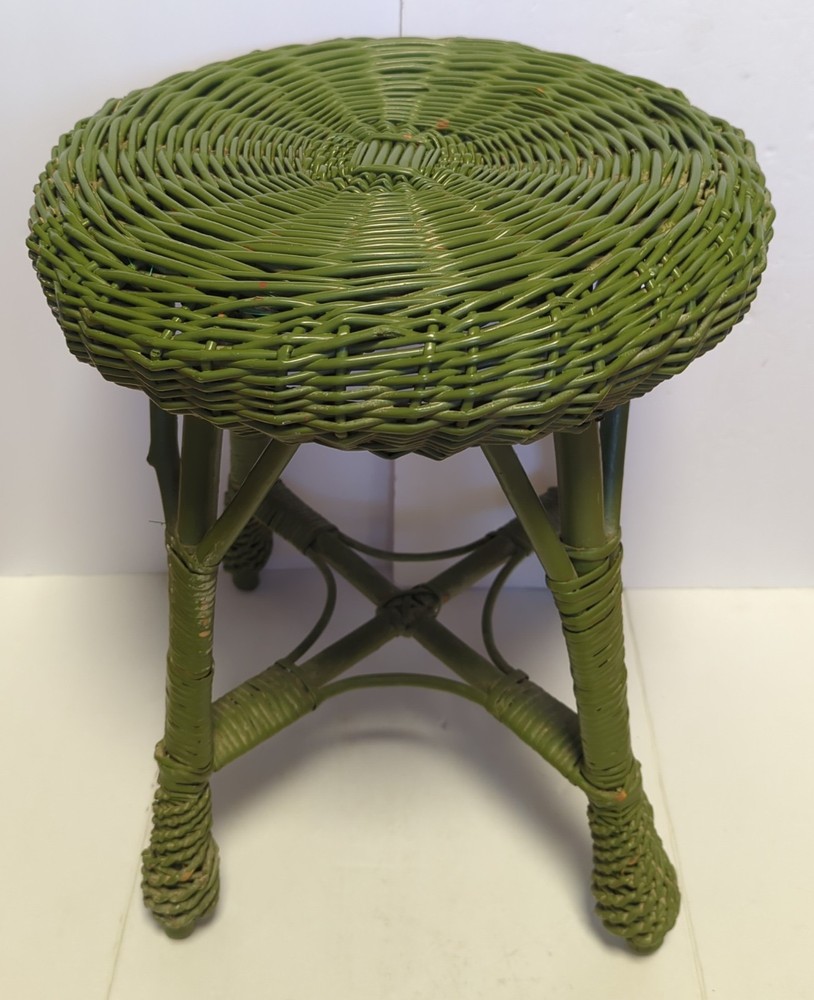 Vintage Round Wicker Stool - Green