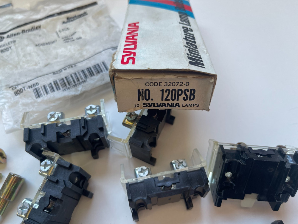 Allen-Bradley 800T Switch & Pilot Devices and Miscellaneous Components