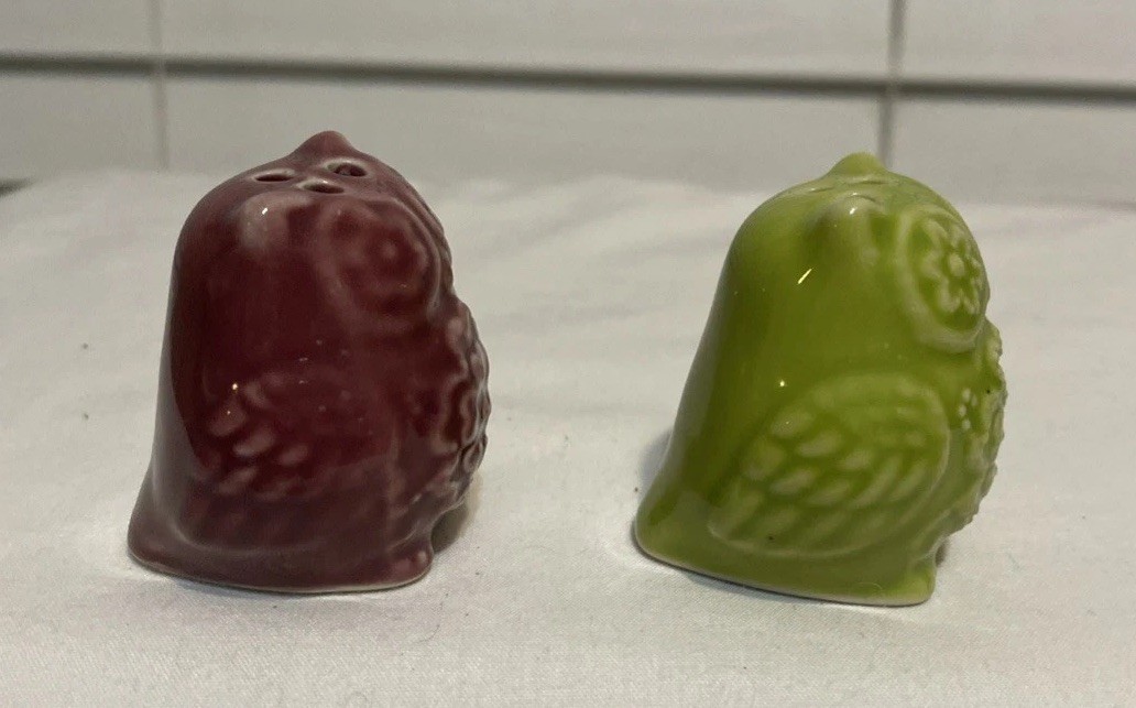 Owl Salt & Pepper Shakers Ceramic Boho Reto Green & Maroon .75 Inches