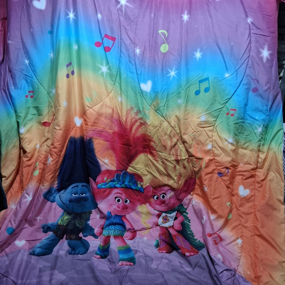 Dreamworks Trolls Twin/full Reversible Comforter Set With sheets & Pillowcase