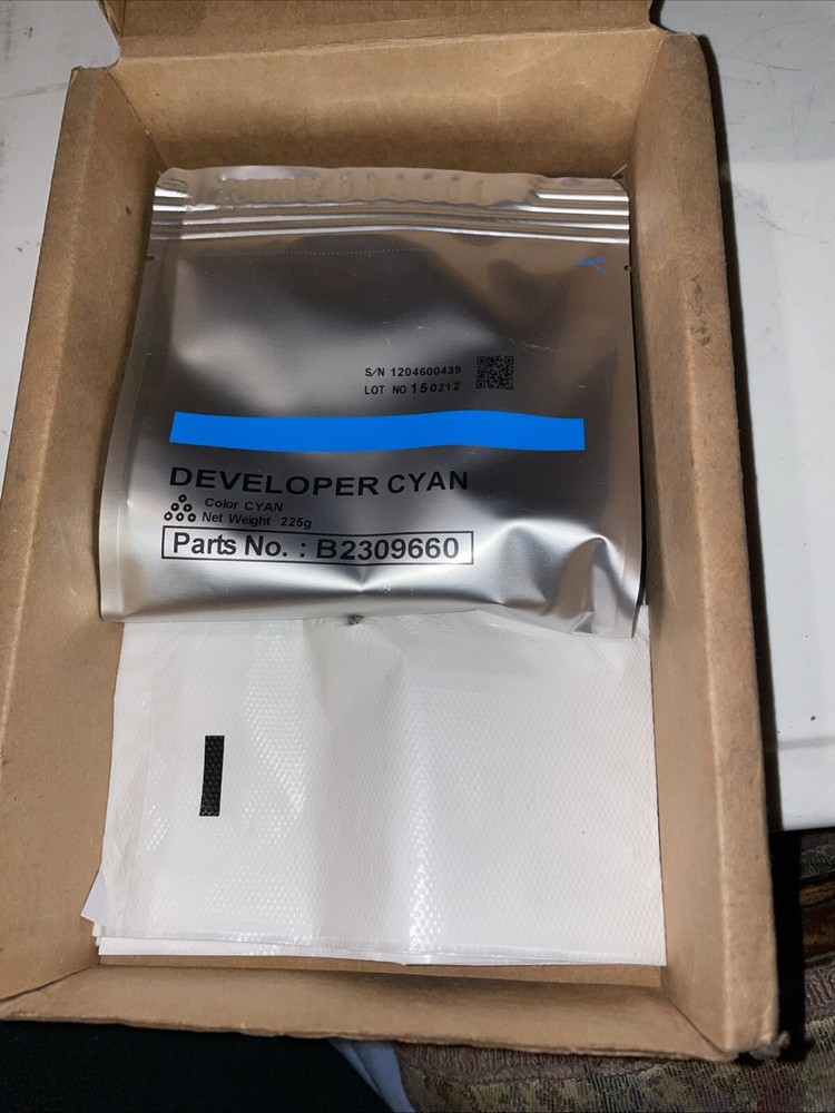 B2309660 OEM Ricoh Cyan Developer