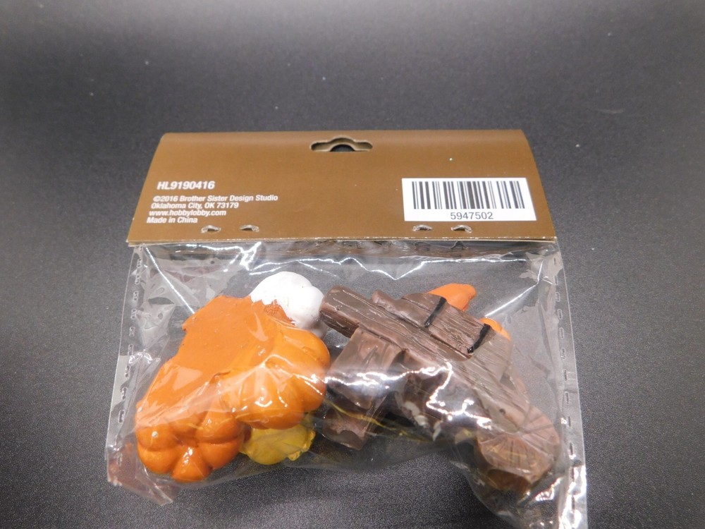 Fall crafts Mini fall pumpkins & cart 2pieces