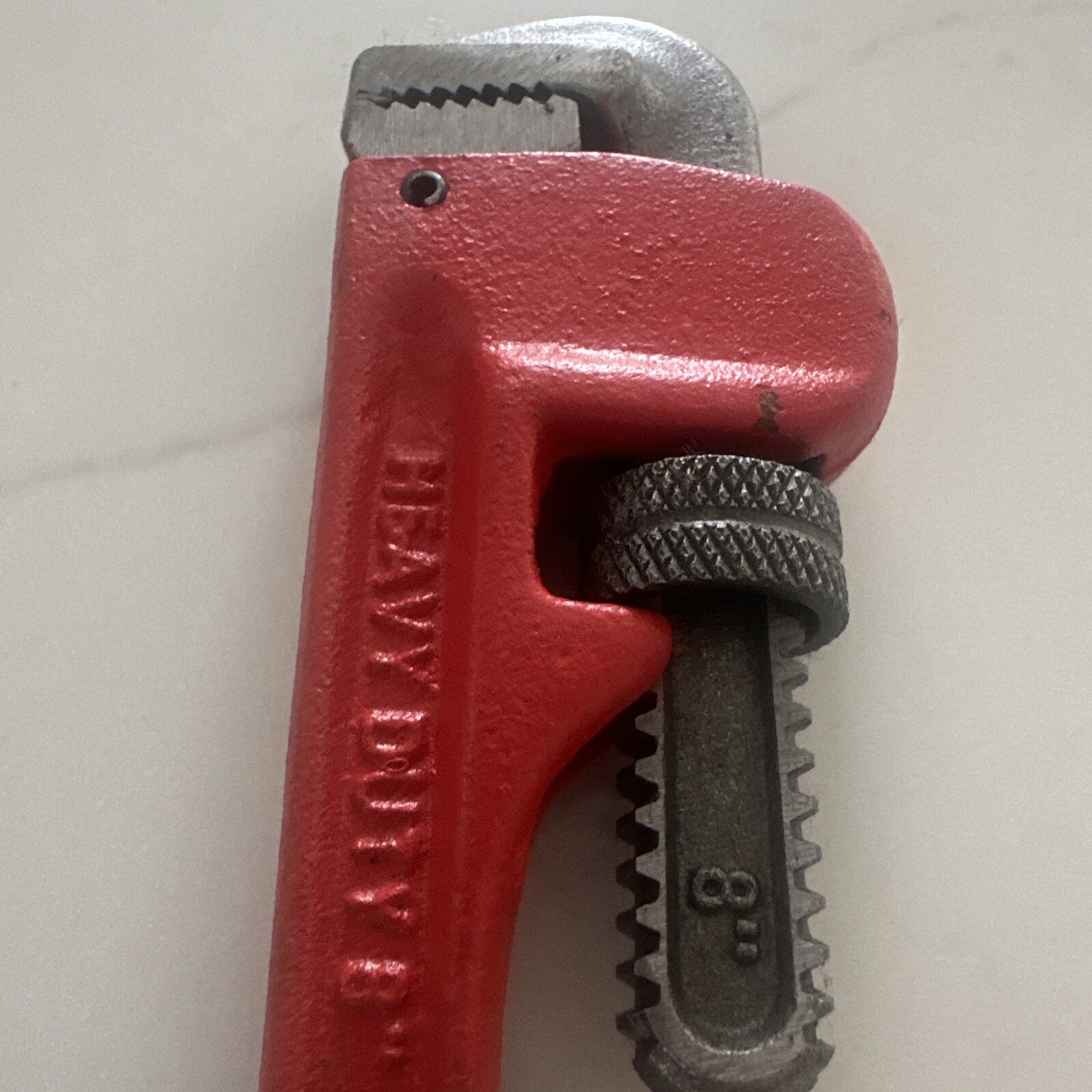 New Grizzly Industrial 8-Inch Pipe Wrench Tool - Heavy Duty