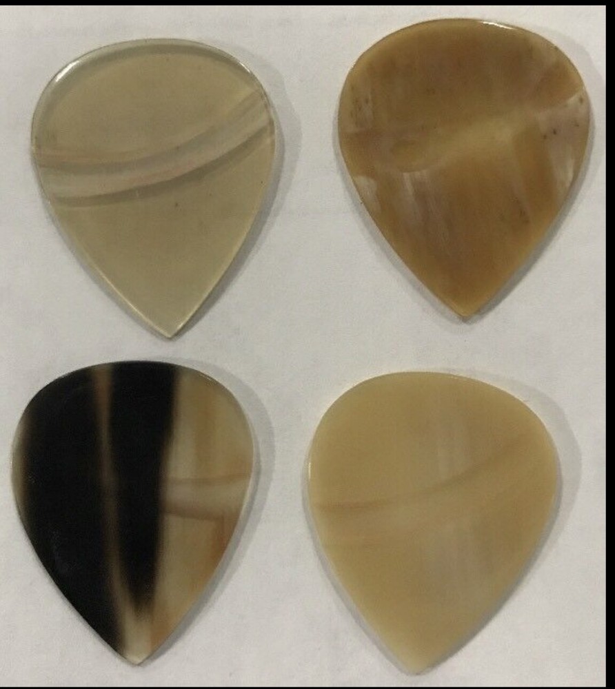 Heart Tones 4 Pack Amber Horn Guitar Picks Acoustically Designed Crisp Sound
