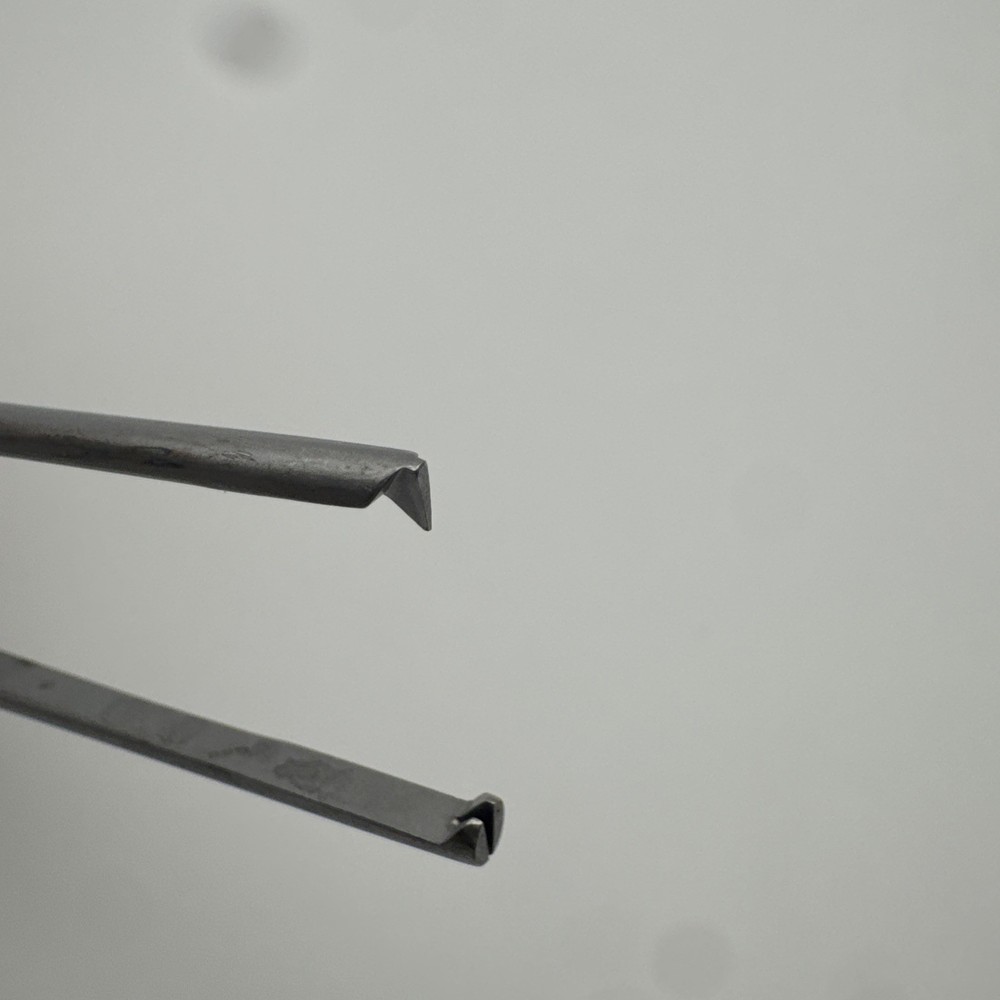 Jarit 130-170 Tissue Forceps, 1 x 2 Teeth, 8"