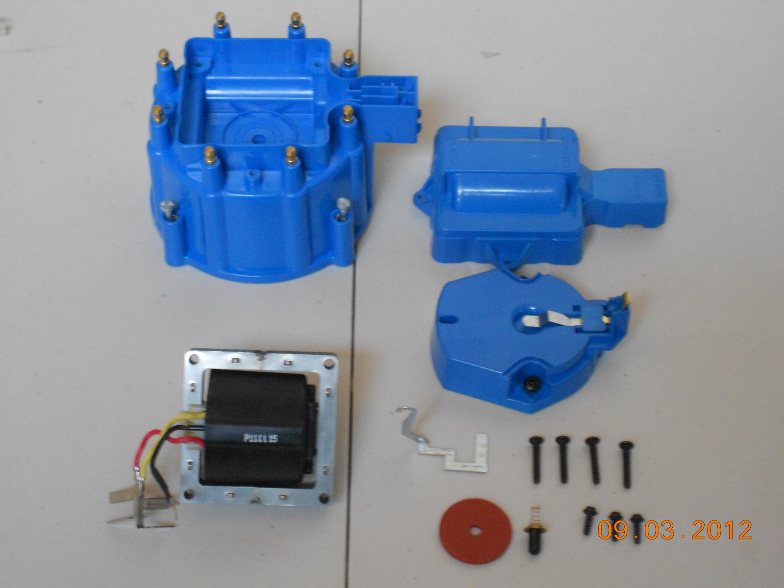 BLUE HEI Distributor Cap, Coil Cover & Rotor Kit and 65,000 Volt Coil GM-CHEVY