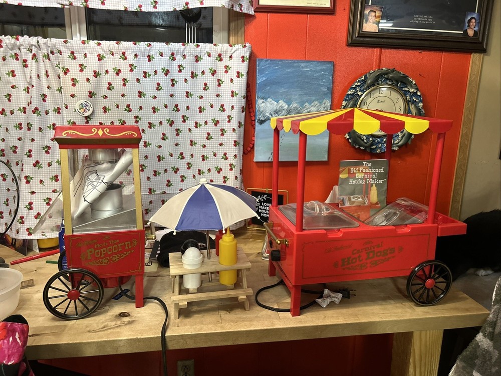 old fashioned popcorn maker and Hot Dog Maker
