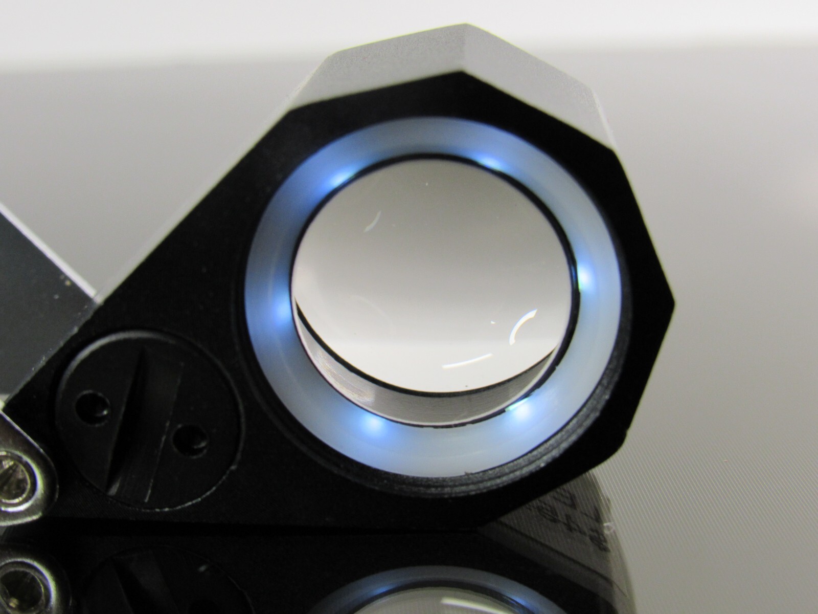 20X White LED lighted Triplet Jewelry Loupe Magnifier Microscope 20X - 21mm