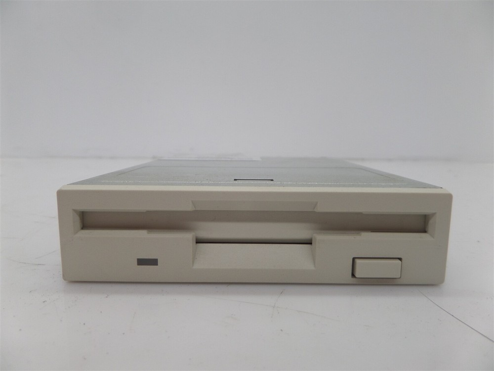 D-Link DFD-144 3.5in 1.44MB Floppy Drive