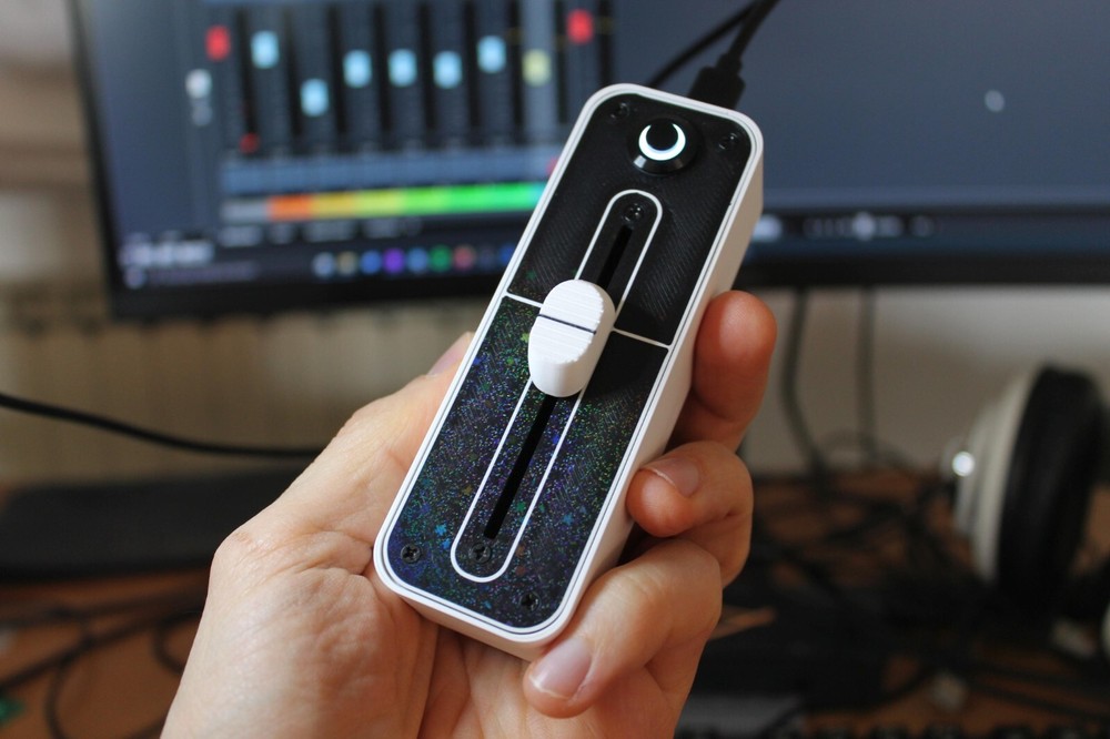 SimpleFader - A Simple MIDI Controller