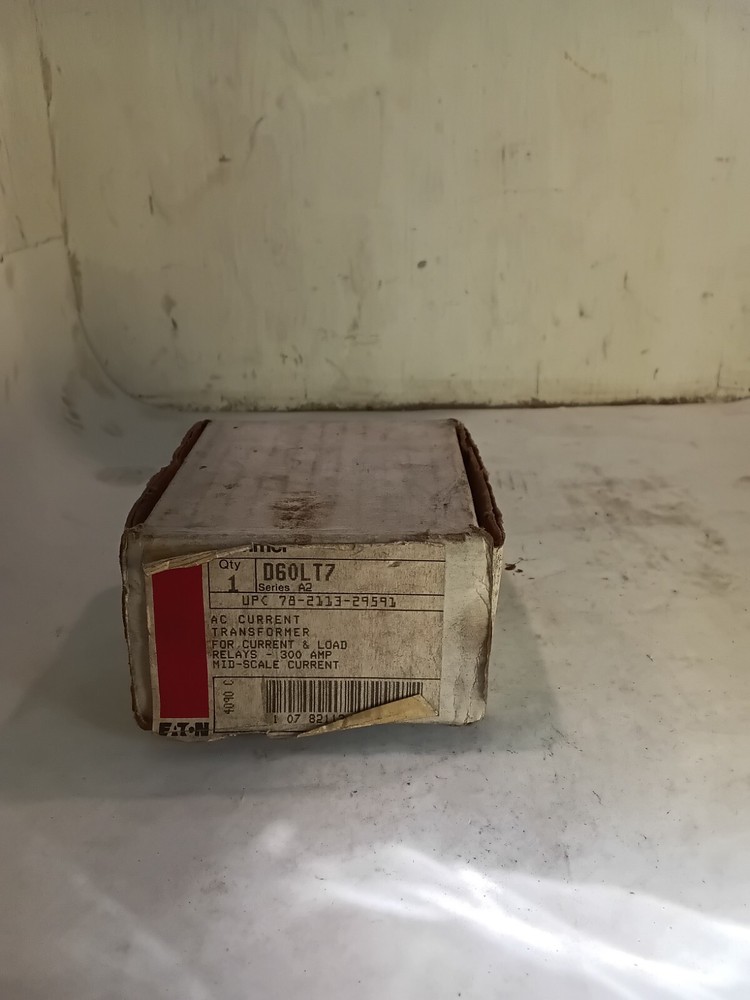 Cutler Hammer D60LT7 Current Transformer Series A2 600v Max (D4B)