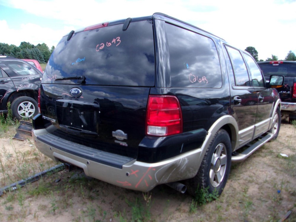Used Transfer Case Assembly fits: 2005 Ford Expedition Grade A