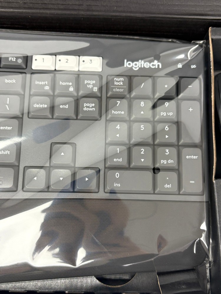 NEW | Logitech MK850 Performance Full-size Wireless Membrane Keyboard and Mouse