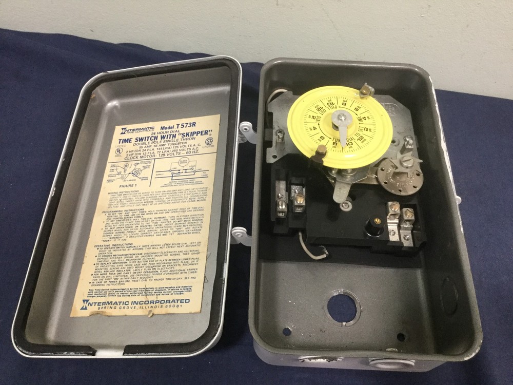 Intermatic T573R Time Switch w/ "Skipper" - Locksmith
