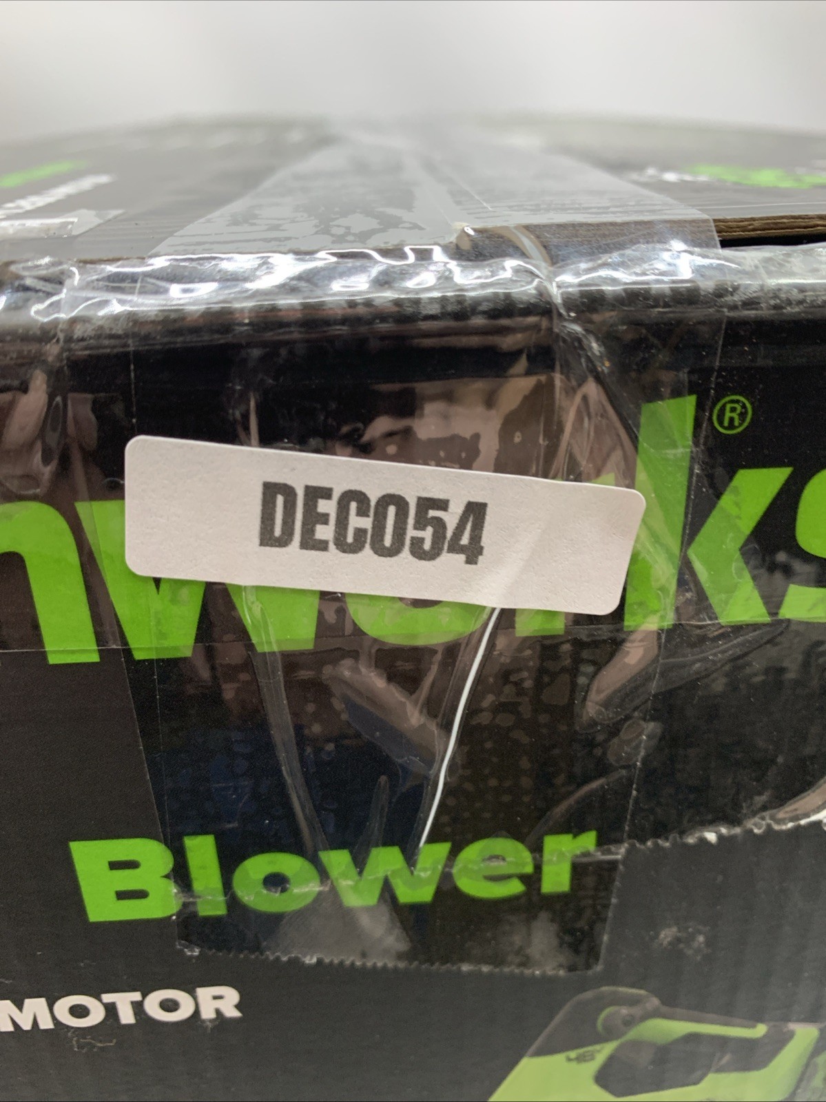 Greenworks 585 CFM Cordless Battery Leaf Blower Brushless Motor Lightweight