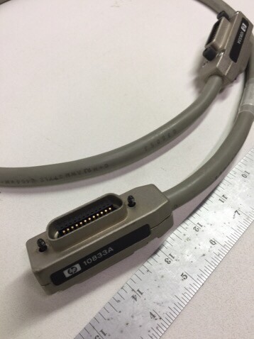 HEWLETT PACKARD CABLE 10833A