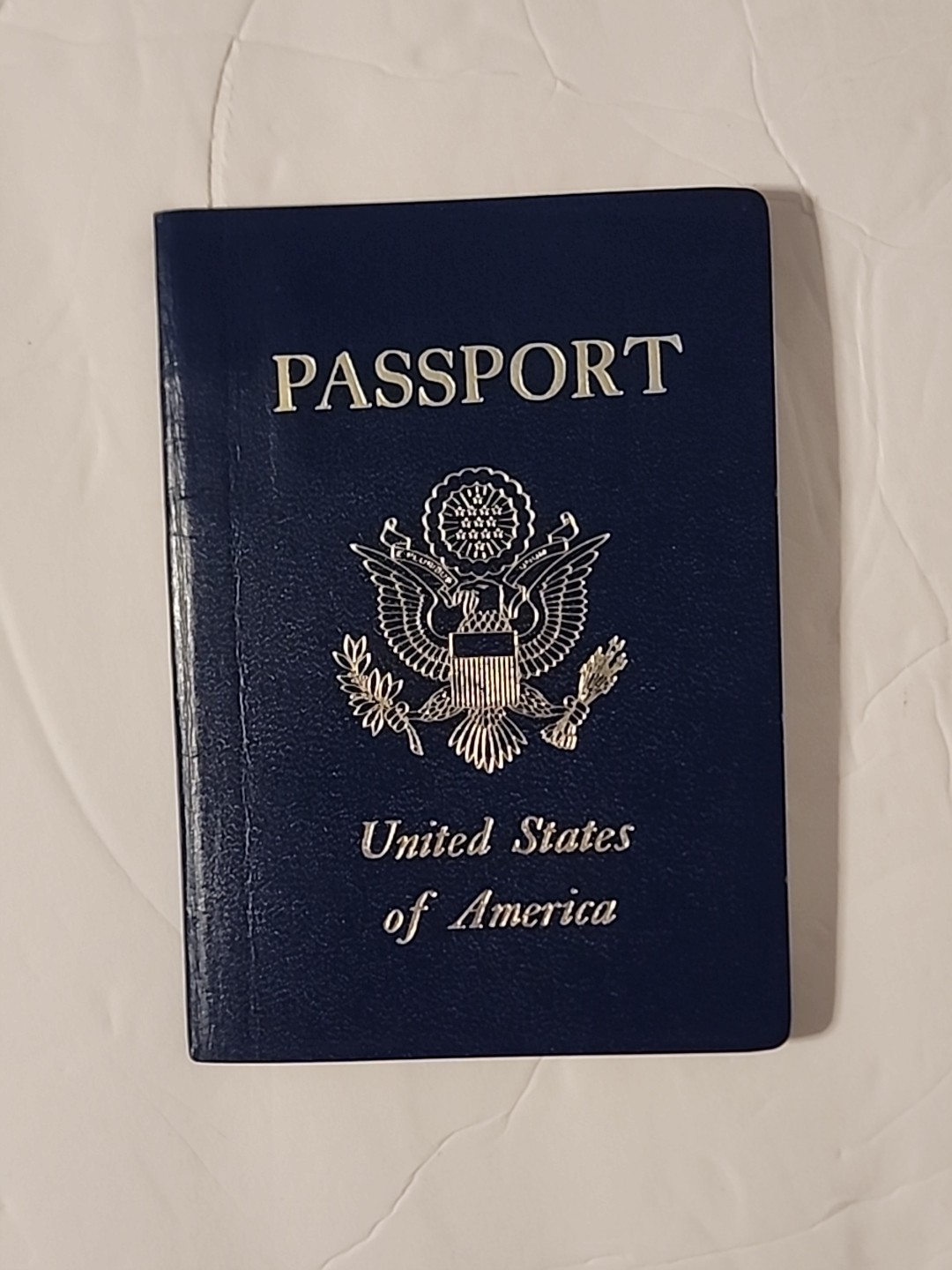 1984 USA Passport, expired obsolete vintage id female, no travel stamps