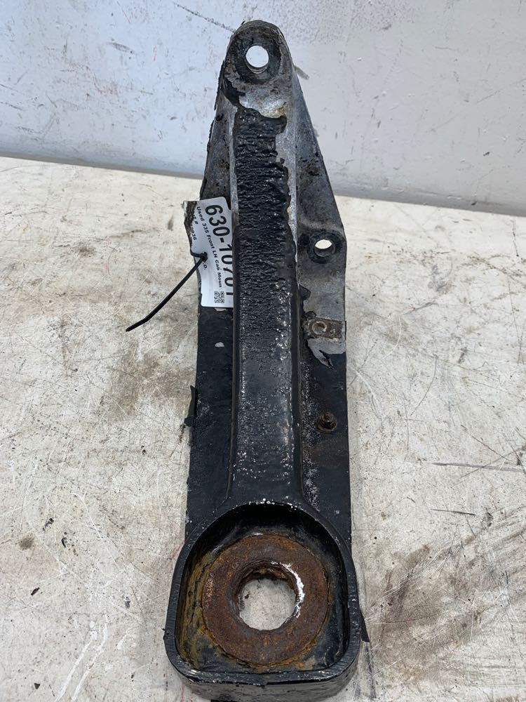 2009 Peterbilt 335 Cab Mount (630-10701)