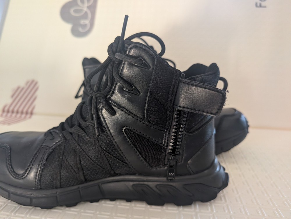 Reebok Astroride Work Black 6.5 Unisex