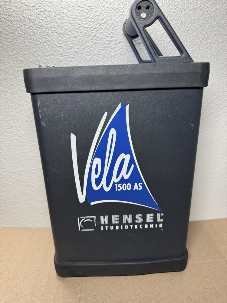 Hensel Vela AS 1500 Watt Flash Generator Power Pack Three Flash Output