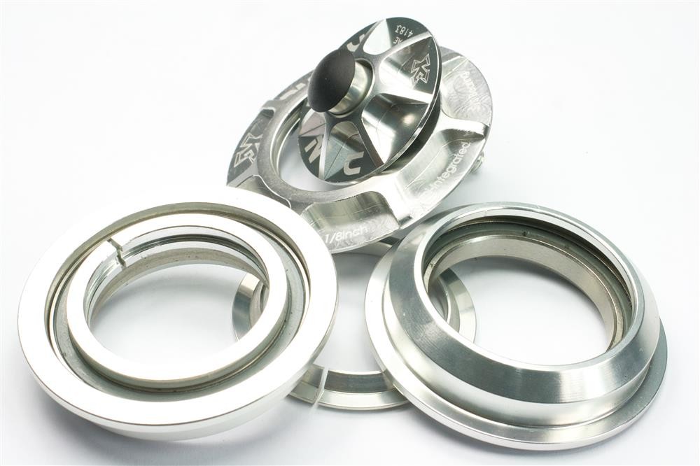 KCNC RADIANT-KR2 Semi-Integrated Headset Silver