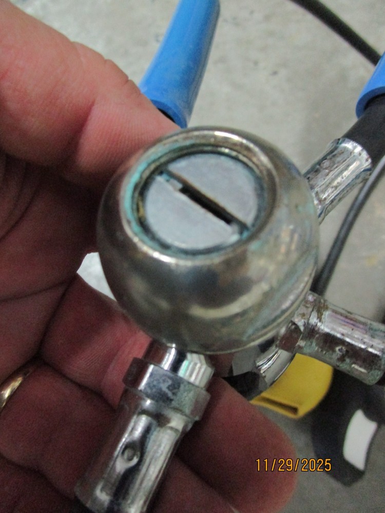 US Divers SE2 Regulator & Oceanic Data Max Sport Computer Untested