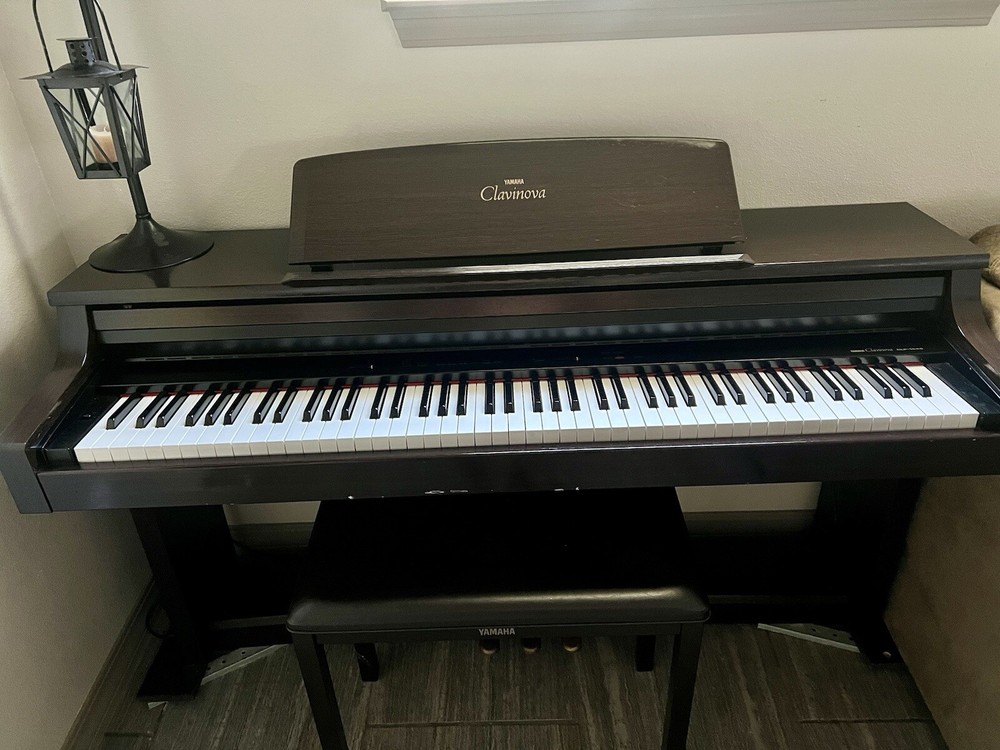 Yamaha Clavinova CLP-154S