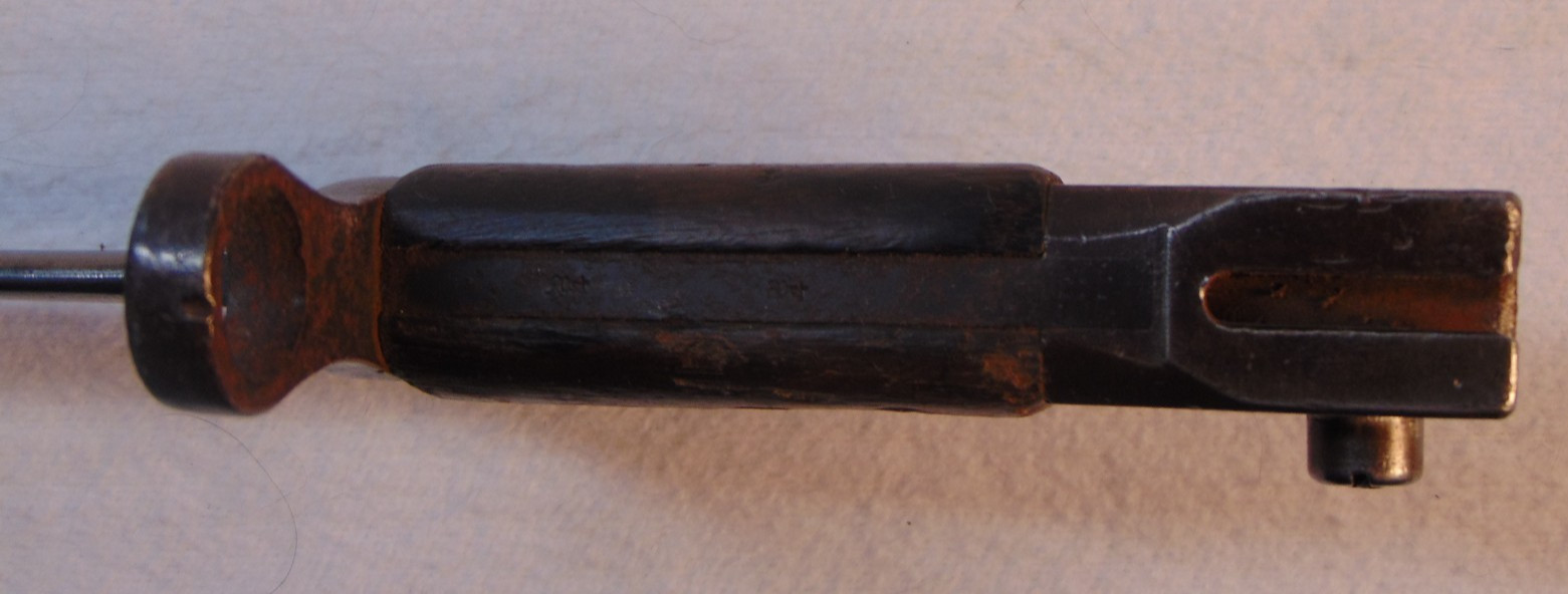 Antique Canadian Army Bayonet/Fighting Knife; WWI; Ross Rifle Co, Quebec; 1916