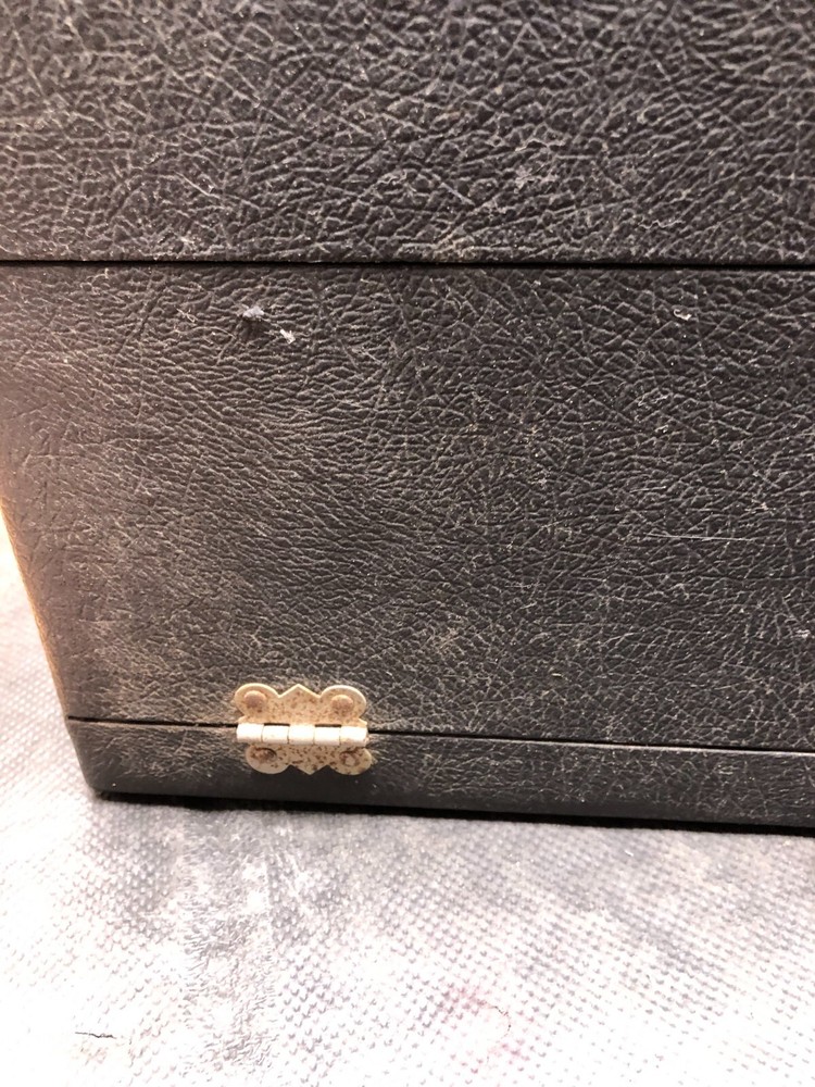 the flintlock muzzle loading specialist box a hobby city BLACK