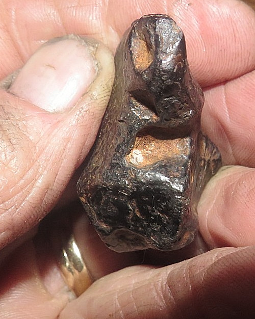 86 Gm . CANYON DIABLO IRON METEORITE AAA GRADE ARIZONA STAND METEORITE CRATER