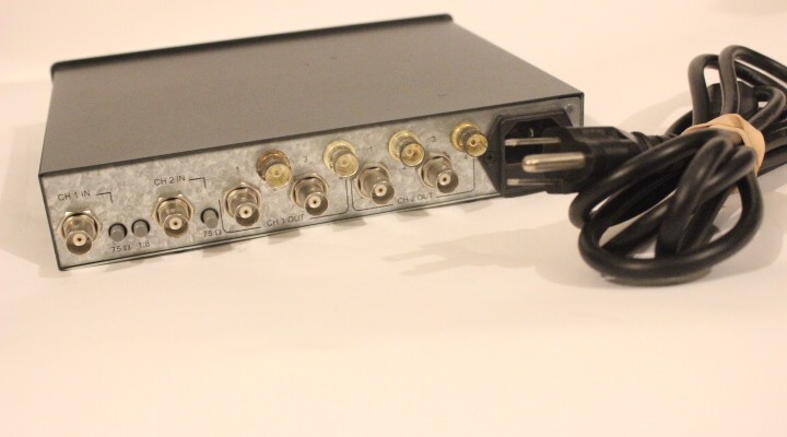 Kramer VM−80V - 1:8 Video Distributor