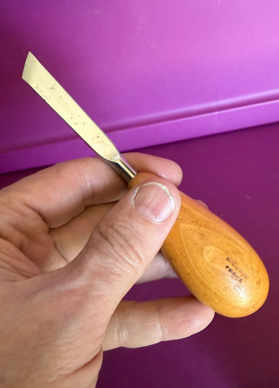 RARE Diobsud Forge 7/16" Wide Double Bevel Woodcarving Skew Chisel In VGC!