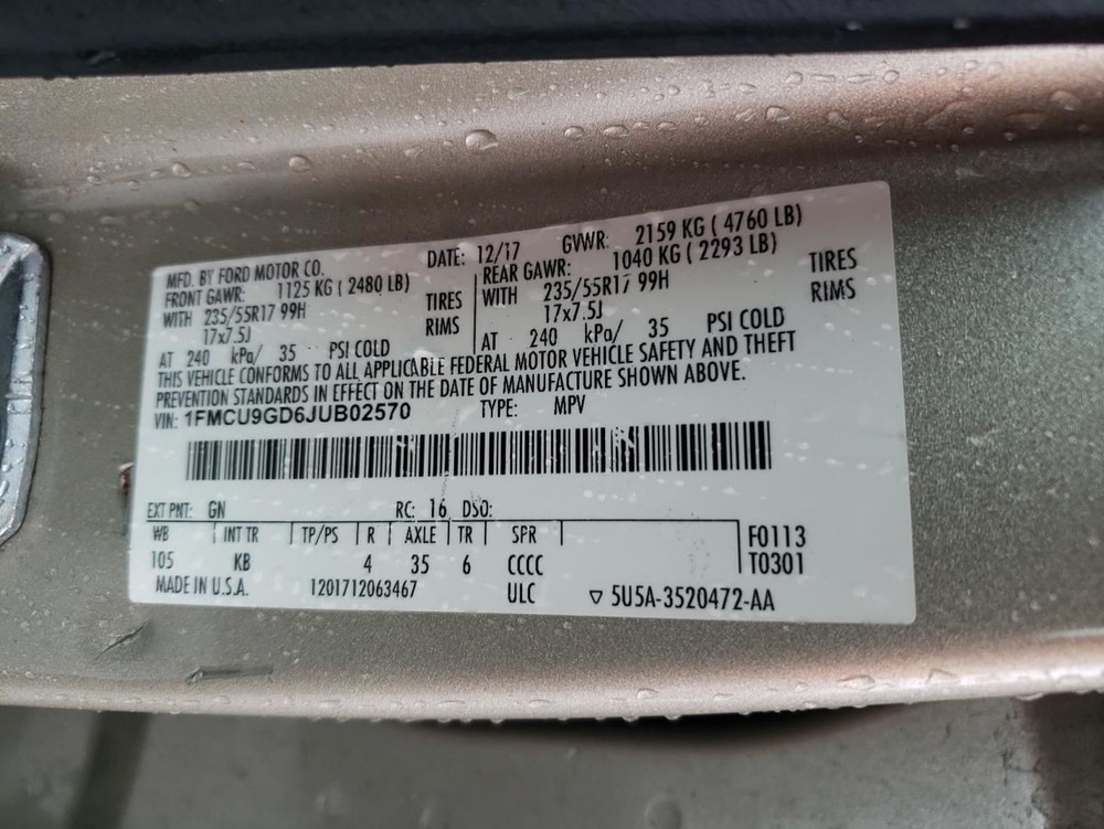 ESCAPE 2018 Glove Box 4753871