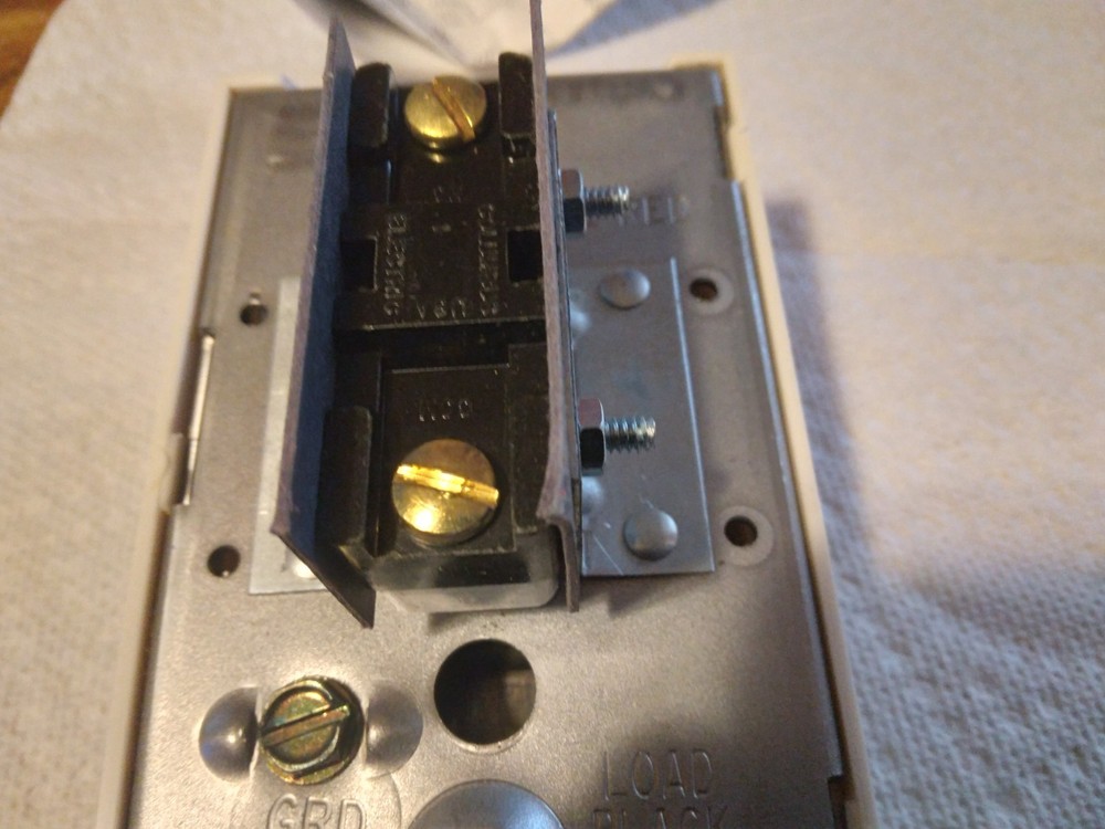 Dayton 4pu49 Heating Control Single Stage