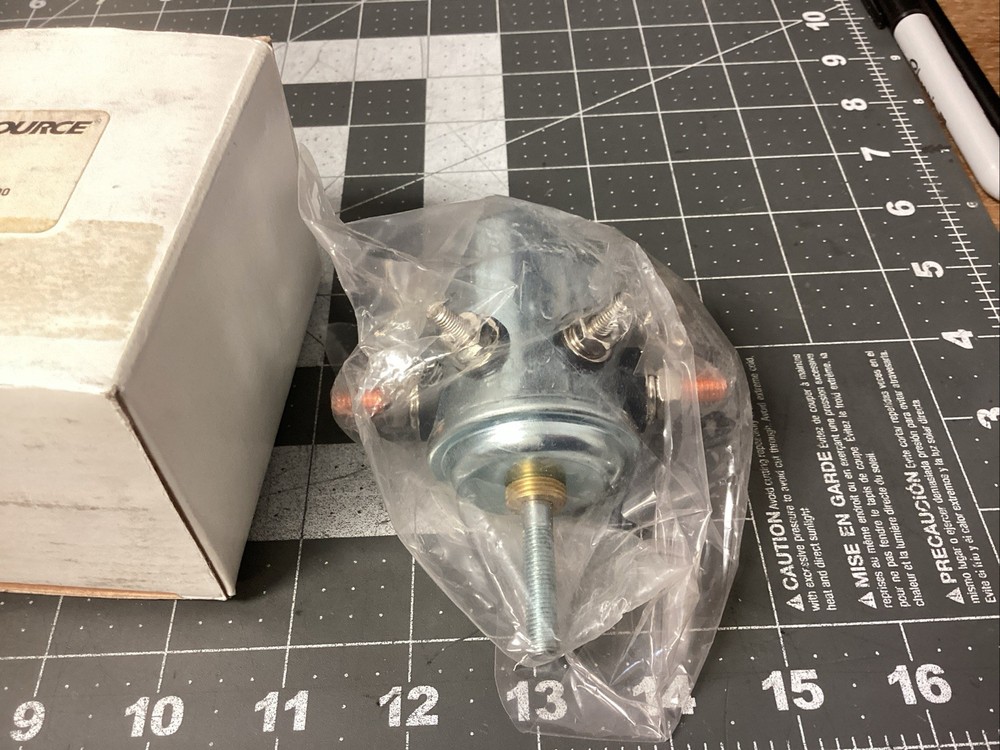 TOTAL SOURCE 12V Solenoid, New, Flat Mount, Continuous Duty (LXE7Y)