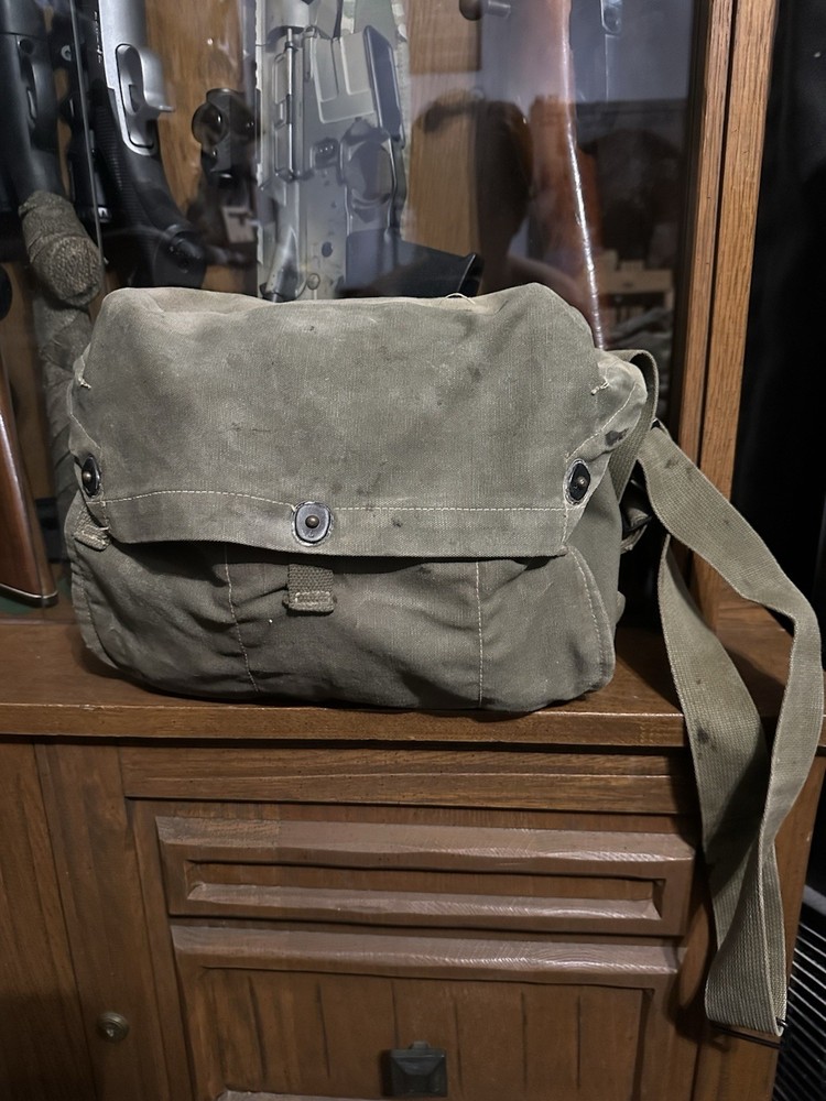 Ww2 U.S M6 Lightweight Gas Mask Bag/GP Bag With Strap