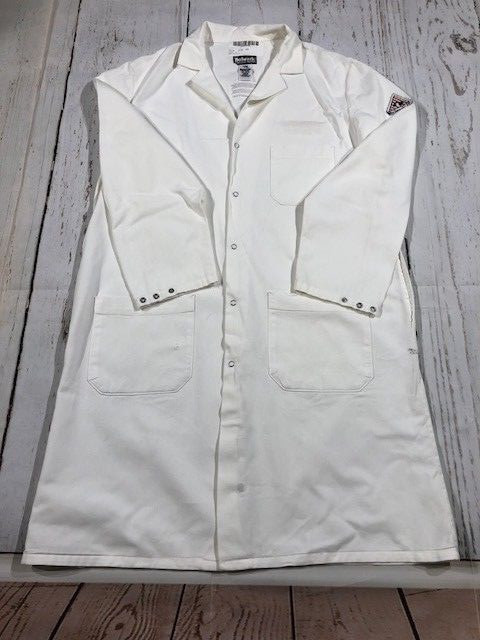 Bulwark Flame Resistant Lab Coat EXCEL-FR White ATPV 7,7 snap on closure