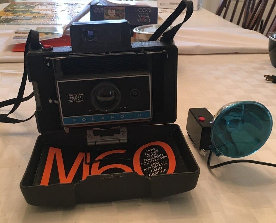 Polaroid Countdown M60 Automatic Land Camera #268 Flashgun and manual