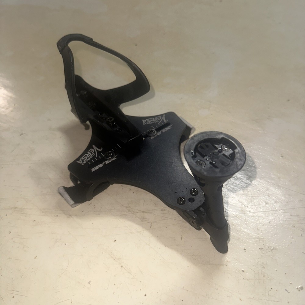 XLAB VERSA 200 Between Bars Hydration And Computer Mount With Bottle Cage Aero