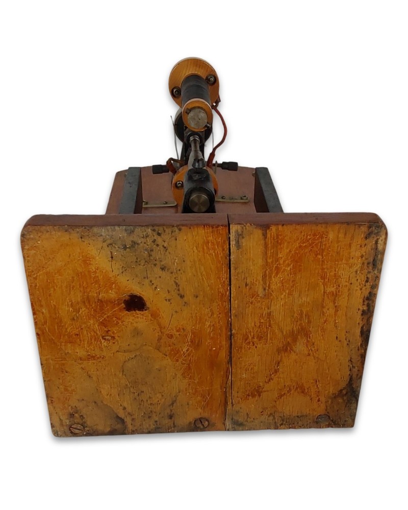 Early Electirc Bipolar Motor Educational Scientific Dynamo