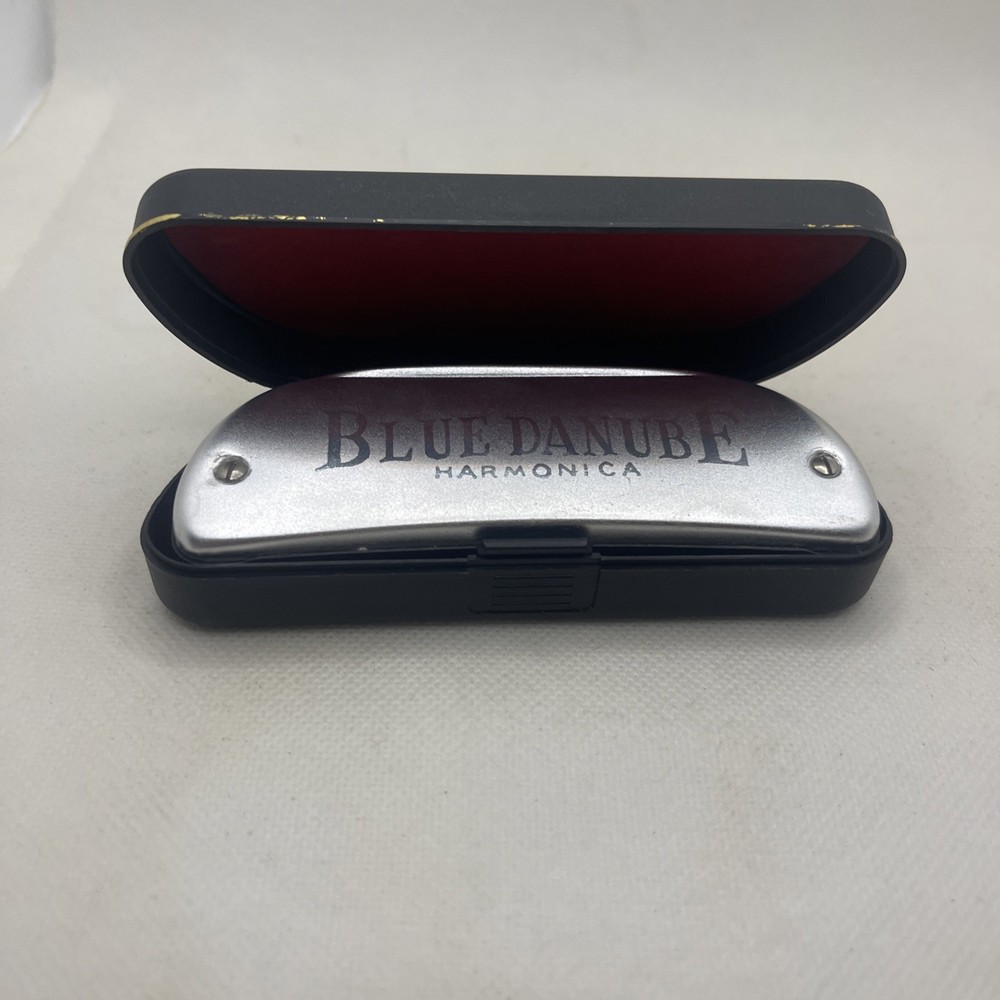 BLUE DANUBE HARMONICA KEY A with Case