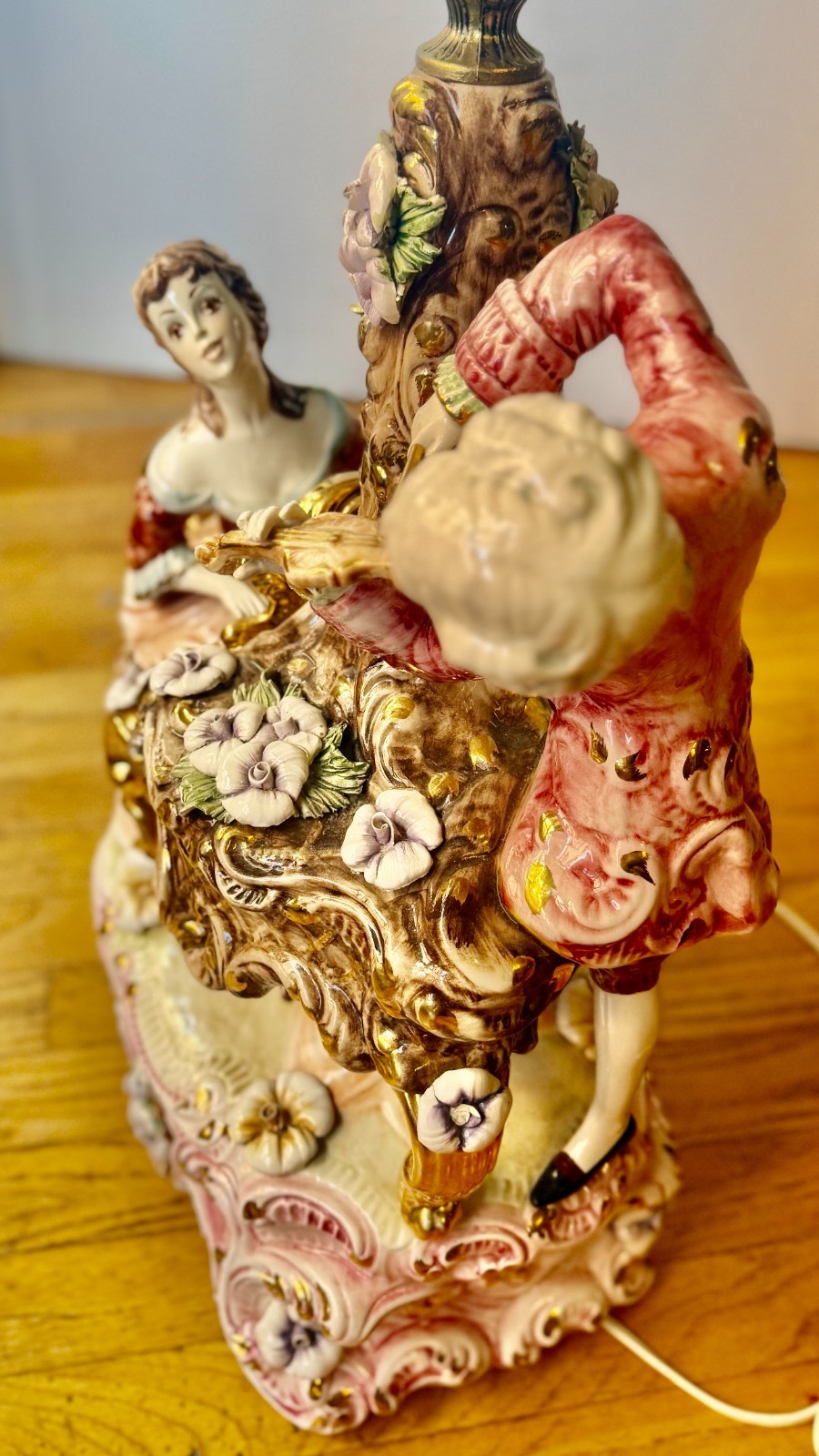 CAPODIMONTE SET of TWO 2 Figurine Lamp With Shade Made in Italy original