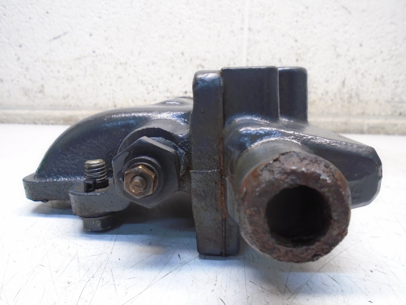 Y3 OMC Cobra 3.0L Thermostat Housing 910360 0910360 910303 0910303