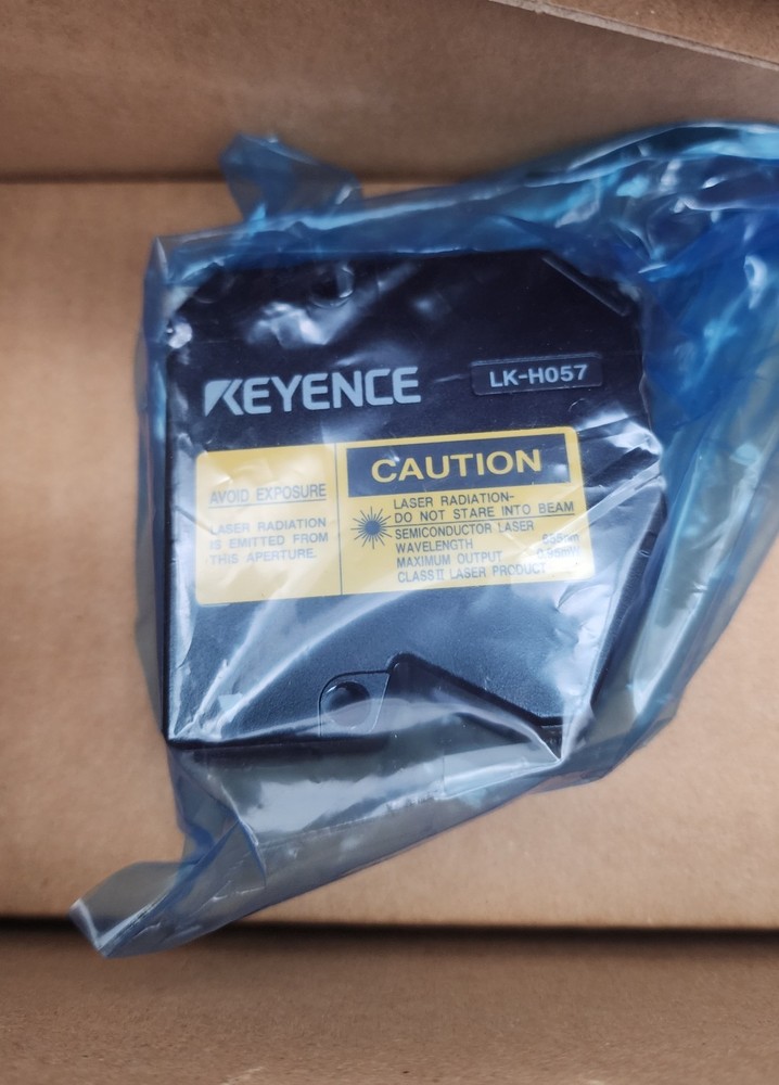 Keyence LK-H057 WIDE TYPE LASER CLASS 2 DIFFUSE REFLECTIVE LKH057 *NDA AVAILABLE