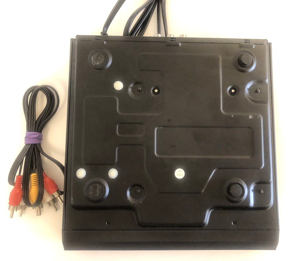 Element Electronics- HDMI DVD Player With Up-Conversion- EDHFT12 with no remote